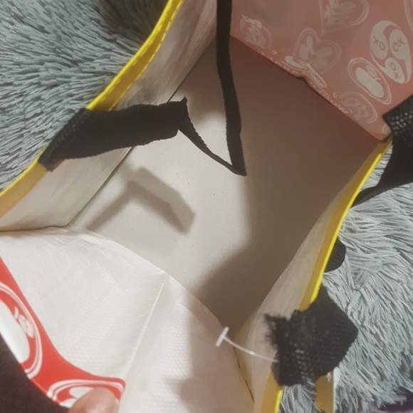 Hello Kitty  & Friend's Totes - Picture 3 of 5